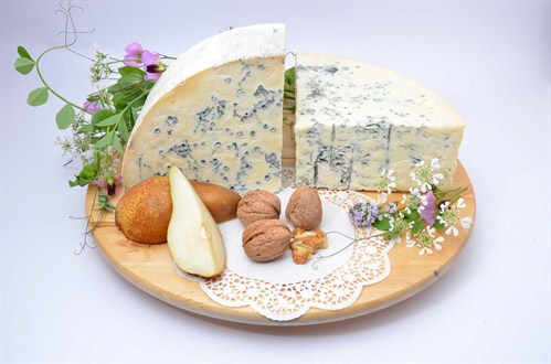 The origins of Gorgonzola cheese - Gorgonzola DOP